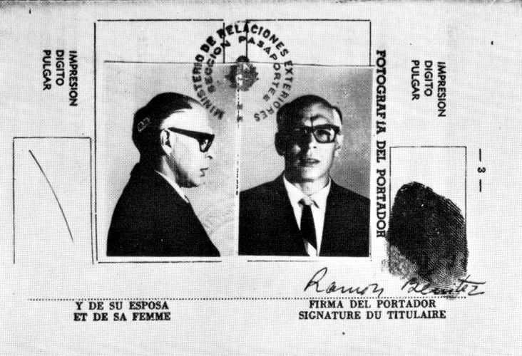 Che-passport-as-Ramón-Benítez